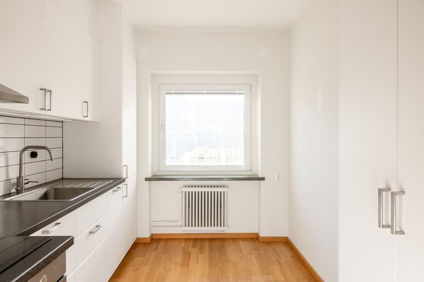 Liljeborgsgatan 12B, Trelleborg - Renoverad andra lägenhet med balkong och ljusa ytbehandlingar genomgående!