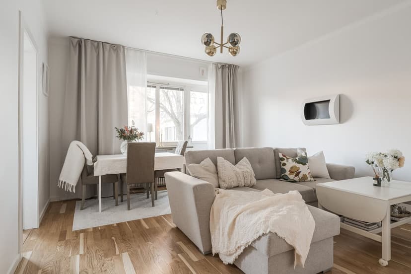 Bryggargatan 9A, Sandviken - Helrenoverad och elegant 1,5-rumslägenhet med balkong i soligt västerläge mitt i centrum