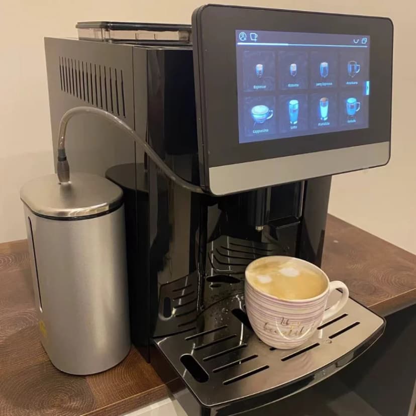 Smart, helautomatisk kaffebryggare med 7-tums pekskärm – 24 olika kaffesorter